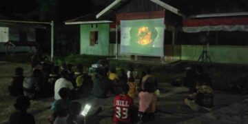 Tumbuhkan Jiwa Patriotisme, Satgas TMMD Ke-128 Kodim 1801 Manokwari Gelar Film Perjuangan