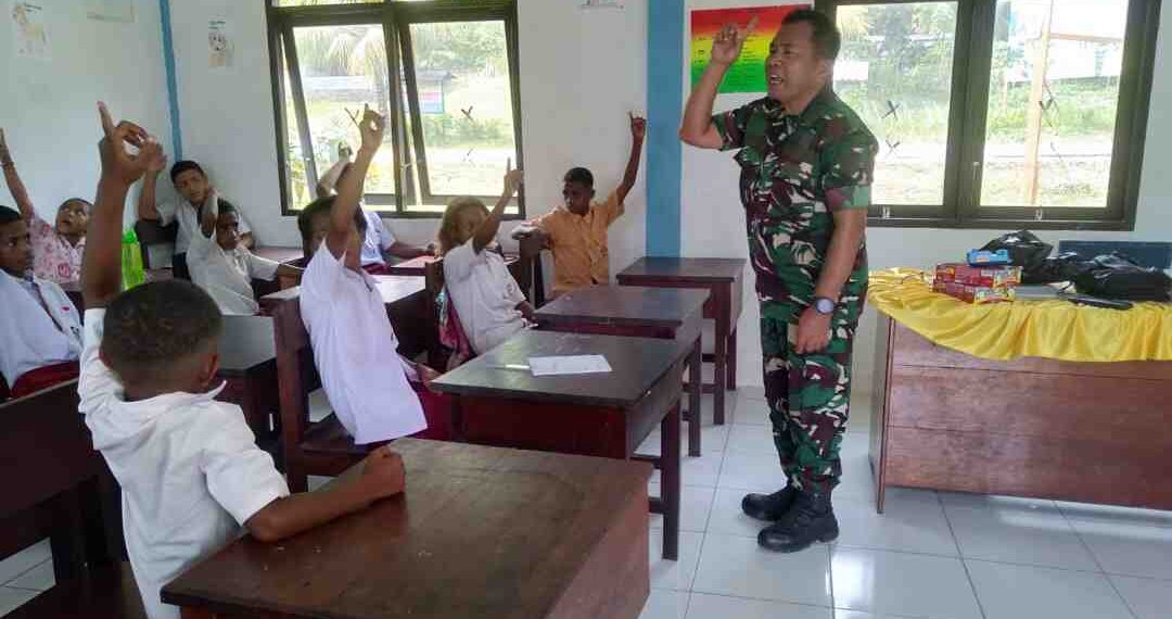 Satgas TMMD ke 128 Kodim 1801 Manokwari Bangun Karakter Pelajar SD Inpres 62 Asai