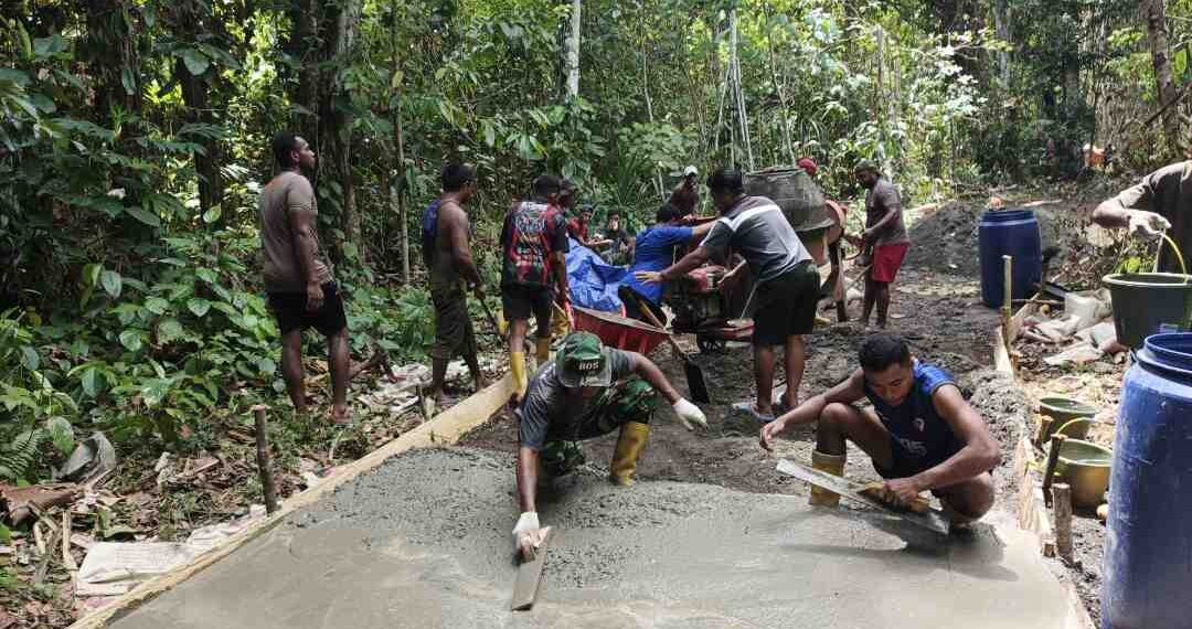 TMMD Ke-128 Kodim 1801Manokwari Cor Jalan 600 Meter di Kampung Tanah Rubuh, Percepat Akses dan Ekonomi Warga
